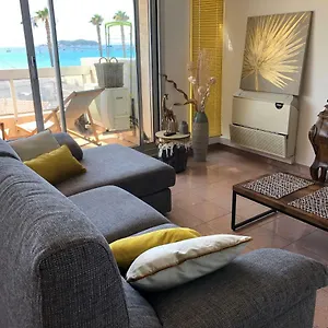Très Beau En Front De Mer La Ciotat